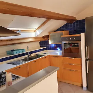 Appartamento La Mansarda, Savona