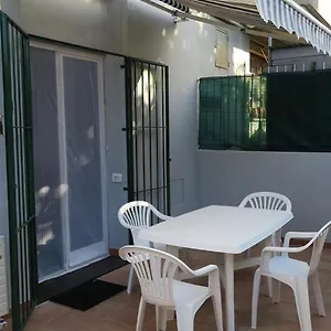 Apartment Karina, To The With Terrace And Private Parking, Savona
